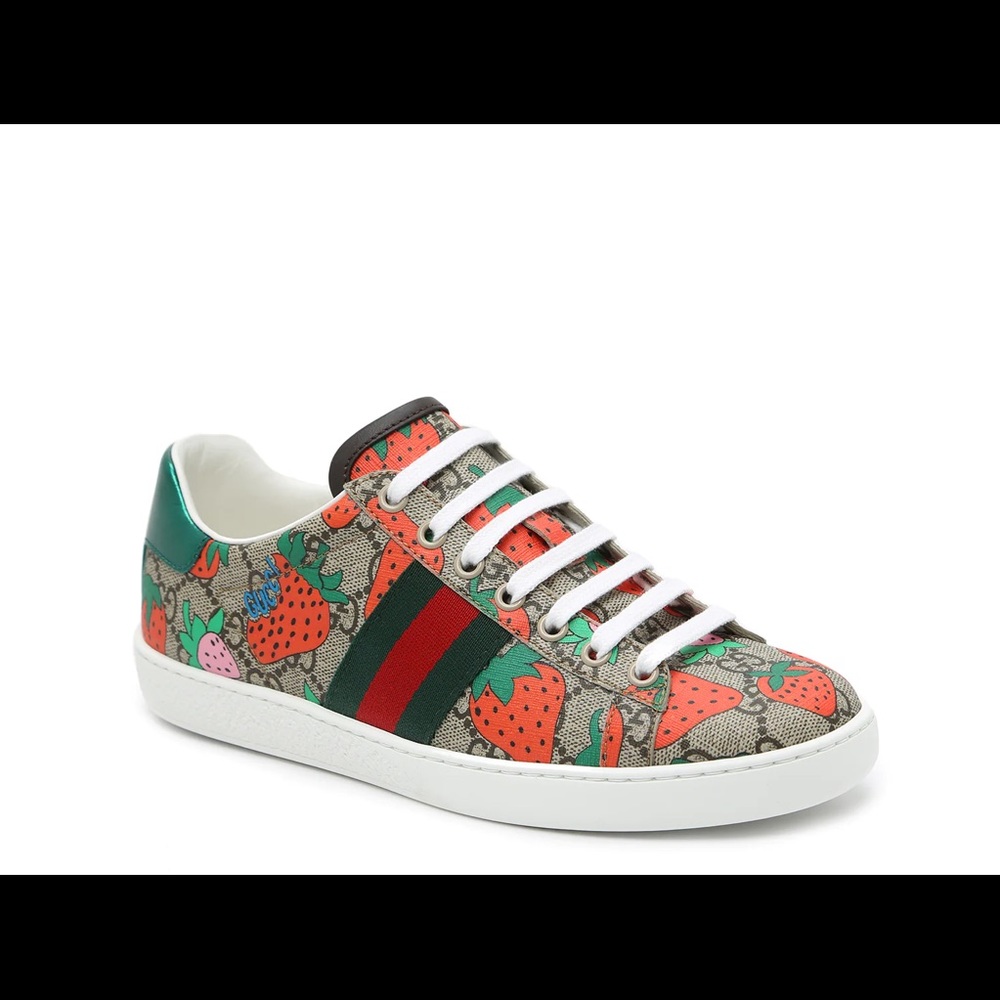 Gucci ace strawberry sneakers new in box sizes 6 & 6.5